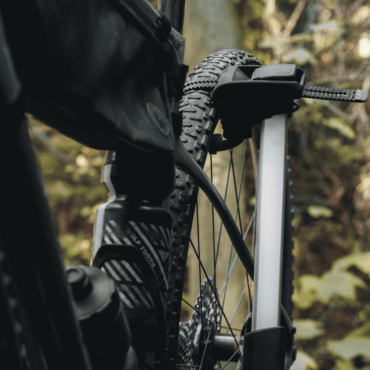 Thule Epos Hitch Bike Rack Cap-it®